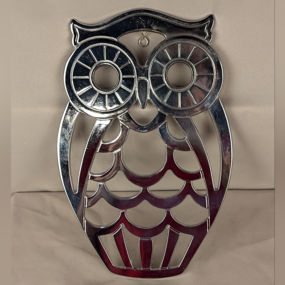 1960s Leonard Owl trivet or wall hanging made in Italy